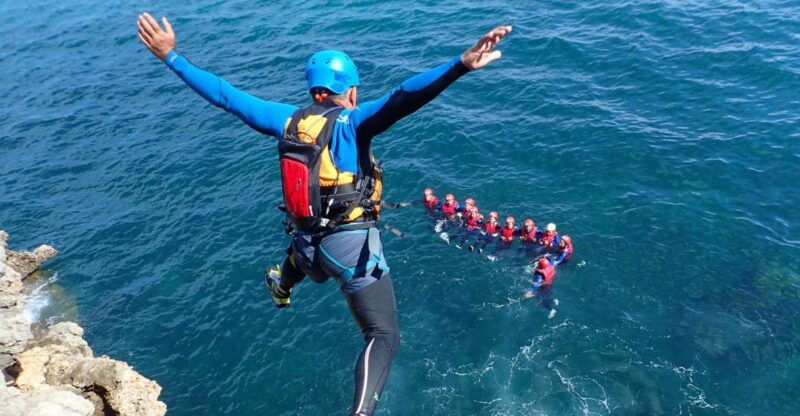 lisbon-coasteering-and-speedboat-arrabida-setubal-sesimbra