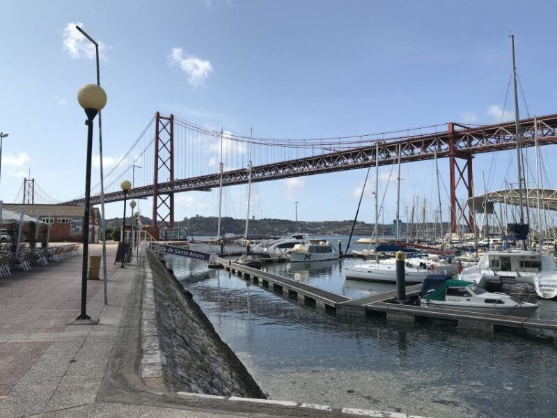 lisbon-honda-pcx-or-vision-125cc-rental-from-4hours-7-days