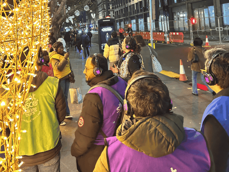 london-christmas-lights-tour-with-christmas-music