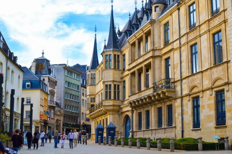 luxembourg-city-the-best-of-guided-e-bike-tour-in-3-hours