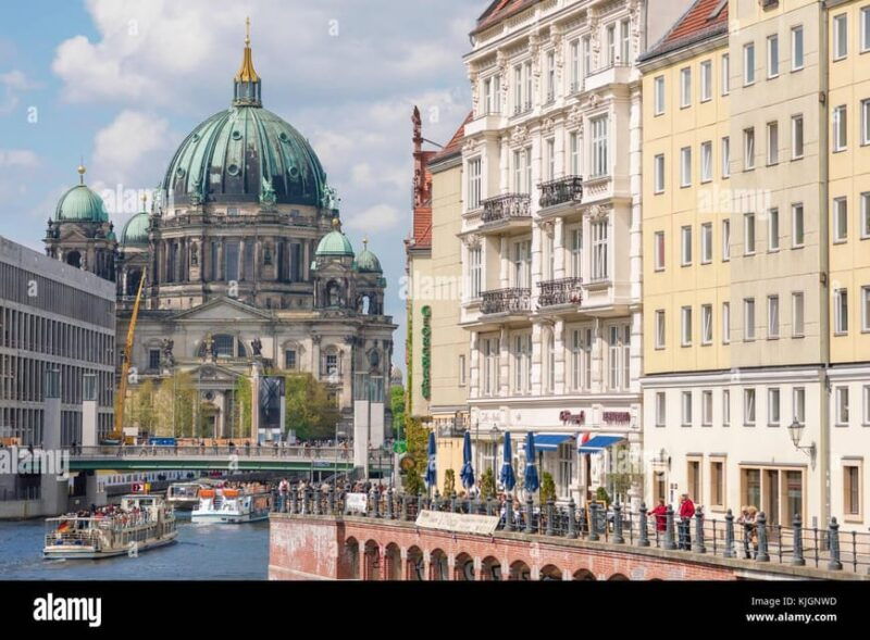luxurious-private-van-vip-berlin-3-hour-tour
