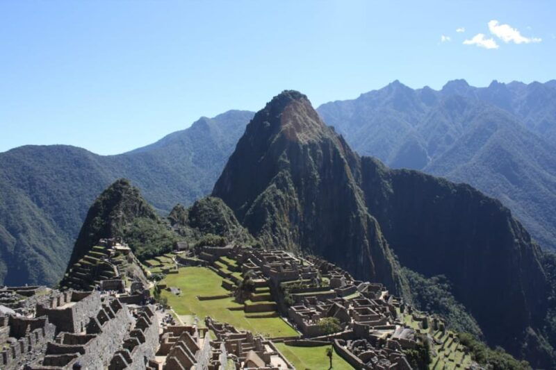 machu-picchu-and-machu-picchu-mountain-2