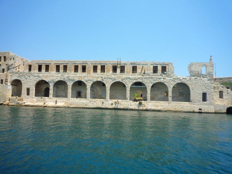 malta-panoramic-cruise-around-maltas-harbours-and-creeks