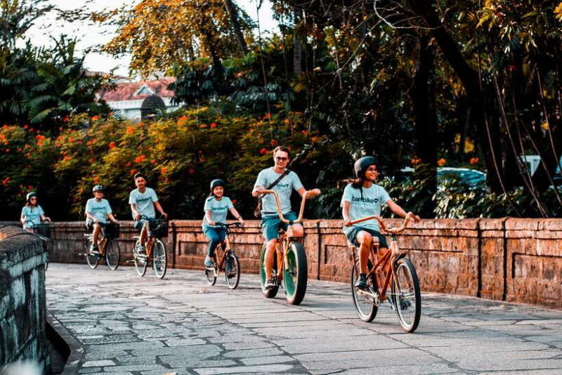 manila-historical-bamboo-bike-tour-in-intramuros
