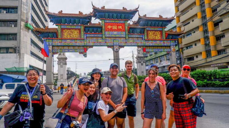manila-sightseeing-and-food-walking-tour-with-tastings