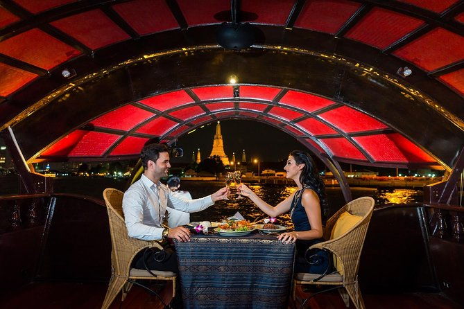 Manohra 5 Star Luxurious Dinner Cruise in Bangkok - The Scenery and Atmosphere
