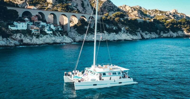 marseille-frioul-archipelago-catamaran-cruise-with-lunch