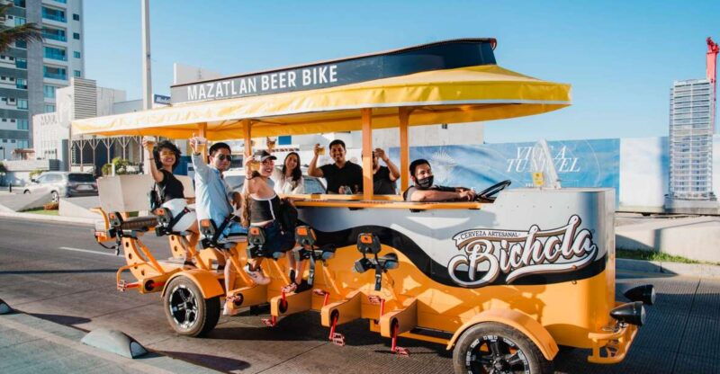 mazatlan-seafront-boardwalk-beer-bike-tour