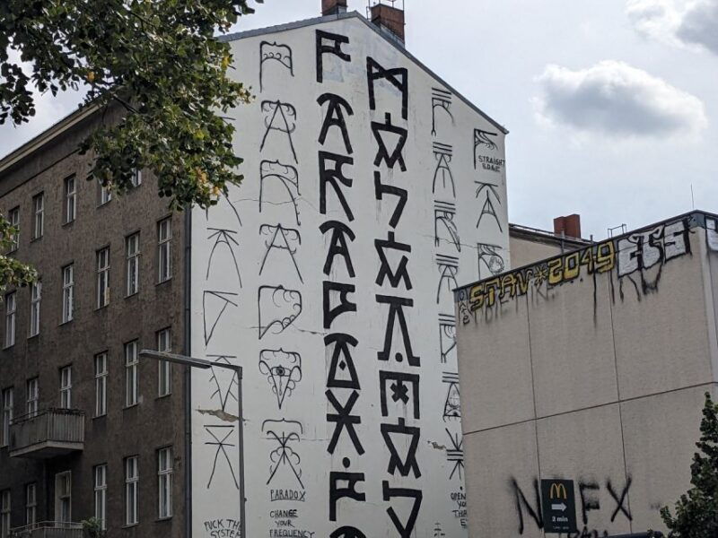 mega-street-art-mural-graffiti-private-tour