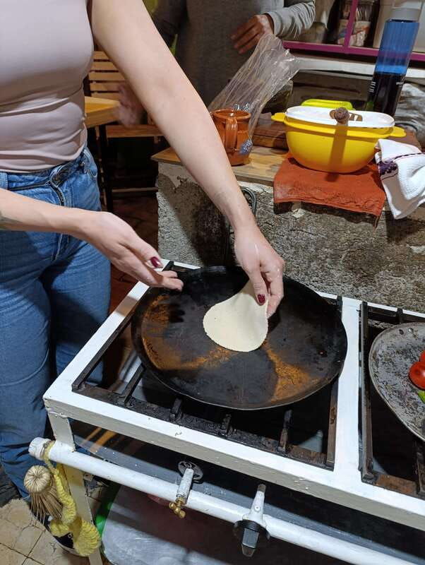 mexican-snacks-class-sopes-quesadillas-direct-to-your-stay