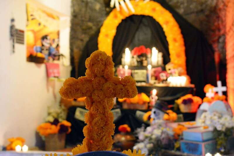 mexico-day-of-the-dead-house-artisan-workshop-and-tour