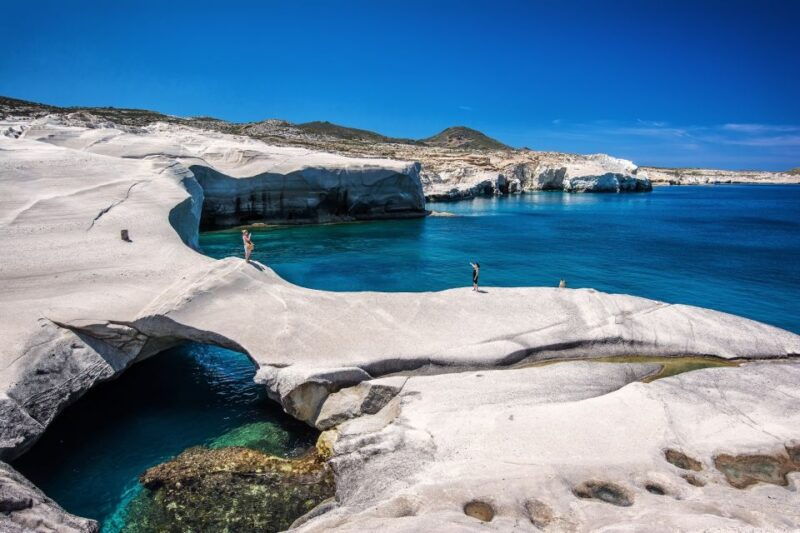 milos-island-archaeology-culture-tour