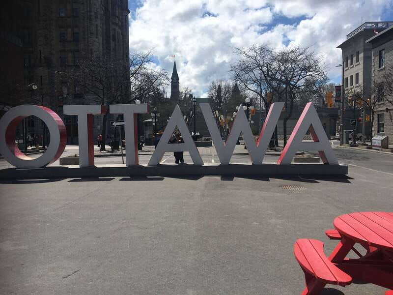 montreal-private-day-tour-to-ottawa