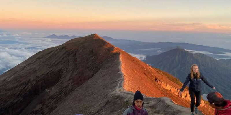 mount-agung-sunrise-summit-trekking