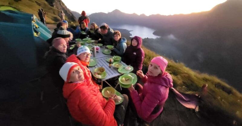 mount-rinjani-3d-2n-summit-lake