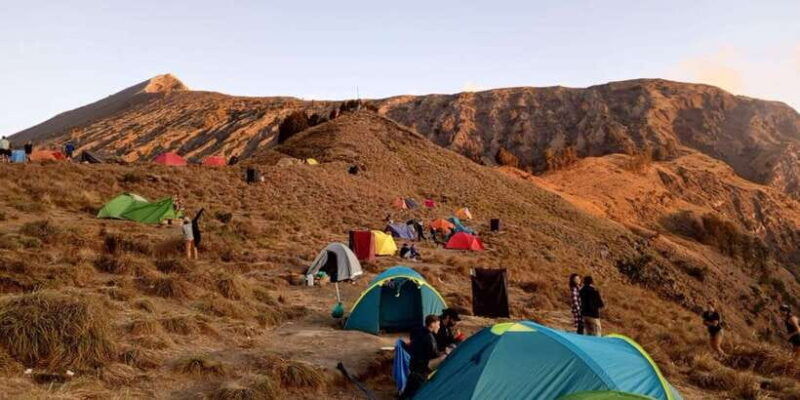 mount-rinjani-trekking-3d-2n-summit-lake-hotpring-bestseller