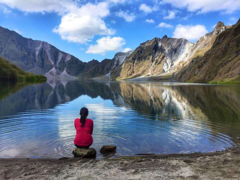 mt-pinatubopinatubo-crater-hike-day-trip-only-from-manila