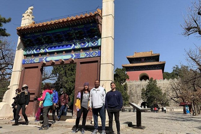Mutianyu Great Wall & Ming Tombs Private Layover Guided Tour - The Experience in Context