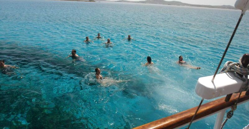 mykonos-sunset-party-boat-cruise-with-1-drink