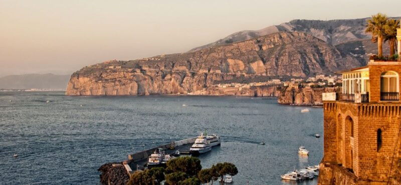 naples-sorrento-positano-private-amalfi-coast-tour-by-vespa