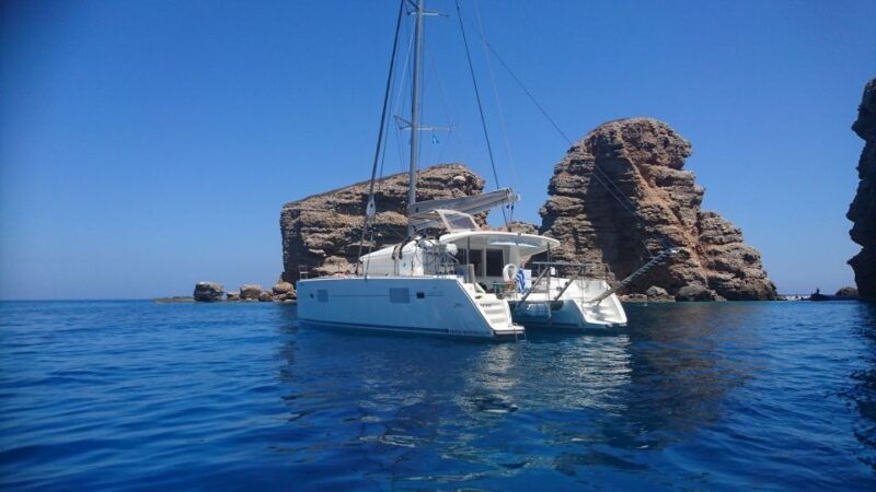 naxos-catamaran-cruise-with-swim-stops-food-and-drinks