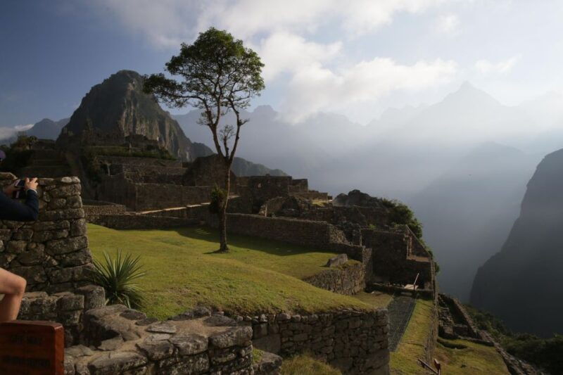 new-machupicchu-entrance-ticket-bus-expert-guide