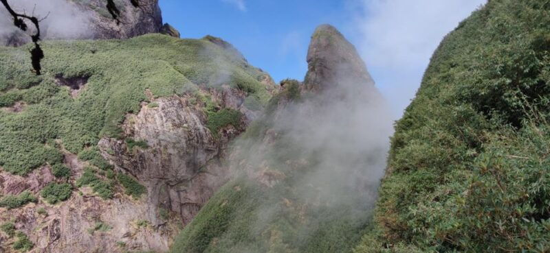 ngu-chi-son-mountain-hiking