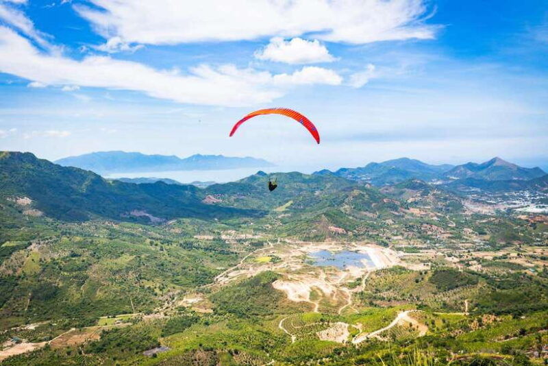 nha-trang-paragliding-adventure-with-hotel-transfers