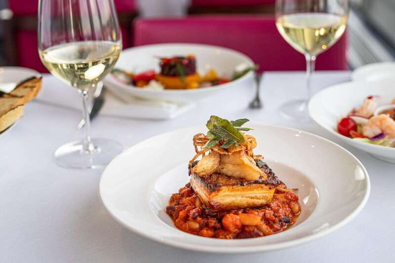niagara-falls-canada-dining-experience-at-the-watermark-2