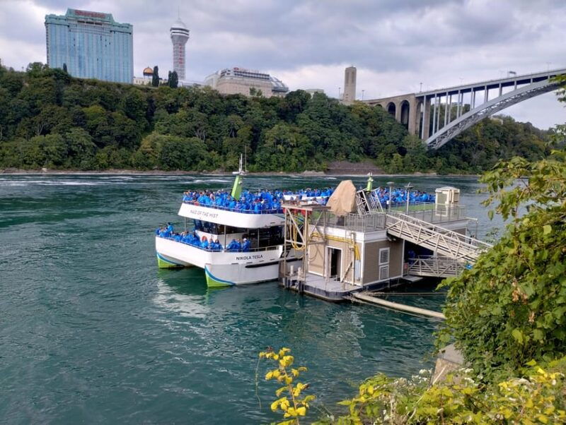 niagara-falls-private-guided-tour-with-trolley-ride