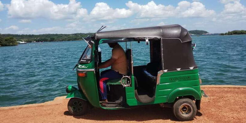 nilaveli-trinco-city-tour-by-tuk-tuk
