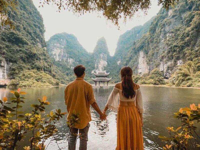 ninh-binh-tour-4-places-hoa-lu-trang-an-thung-nham-mua-cave