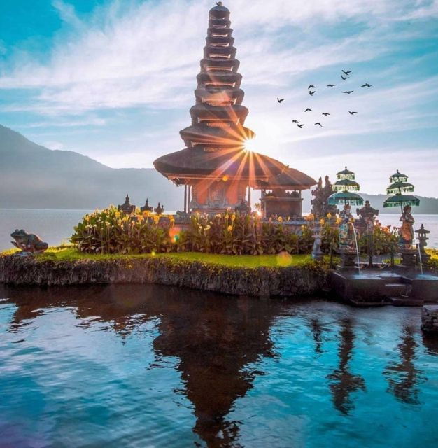 north-bali-lovina-dolphins-and-ulun-danu-temple