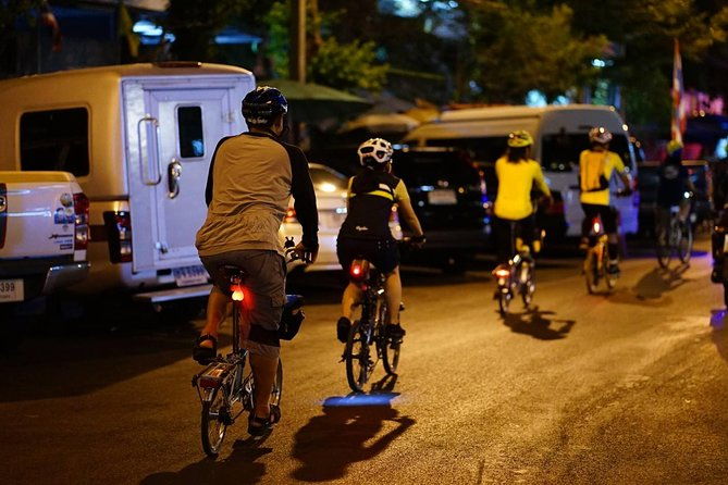 NR-02 KohRattanakosin old town cycling with Loha Prasat,The Giant Swing and more - Practical Tips for Booking and Enjoying