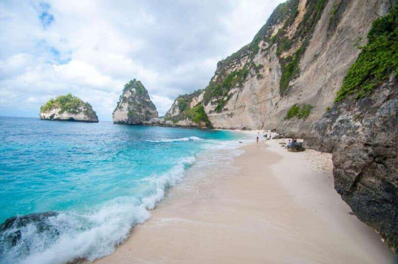 nusa-penida-private-car-rental