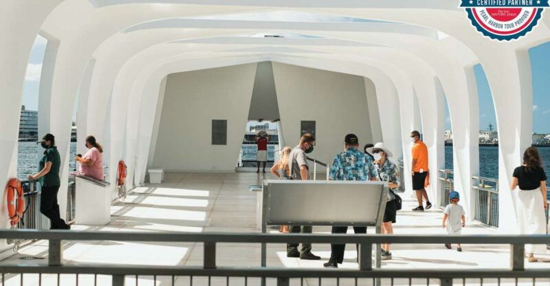 oahu-pearl-harbor-arizona-memorial-honolulu-city-tour