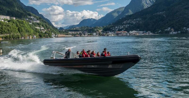 odda-rib-boat-tour-on-the-hardangerfjord