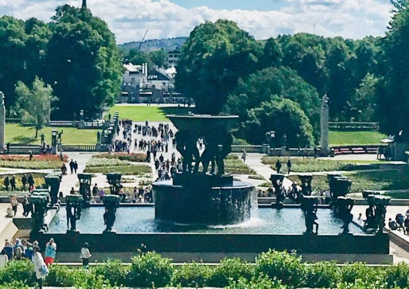 oslo-panoramic-view-and-sculpture-park-walk