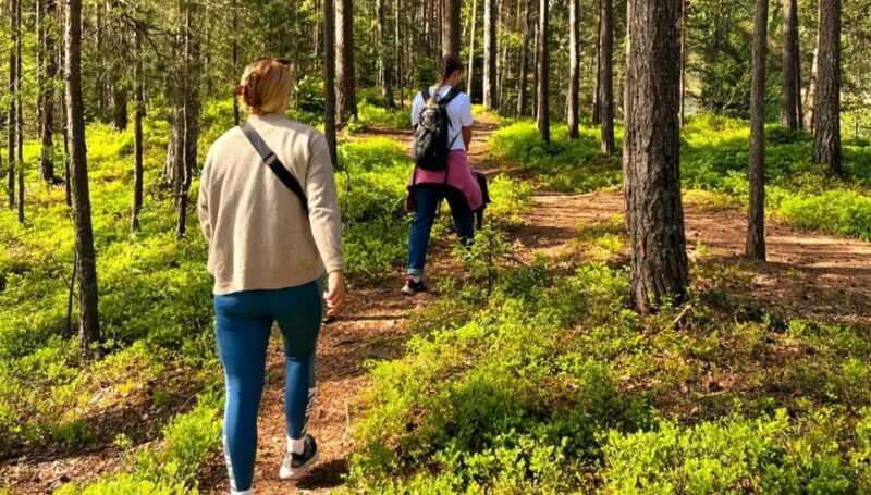 oslo-yoga-hiking-with-a-dog