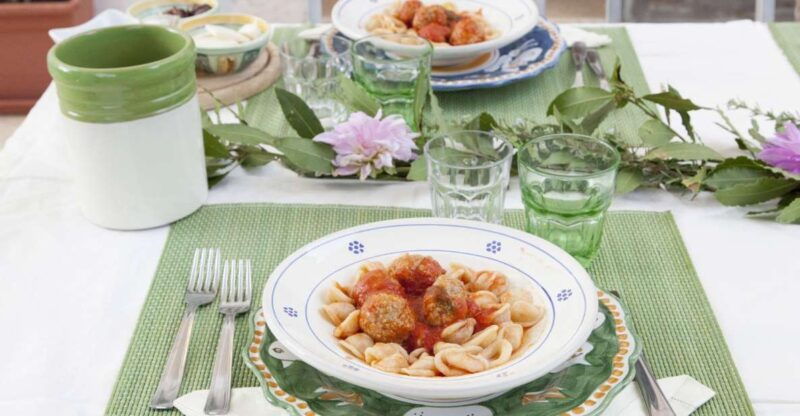 otranto-dining-experience-at-a-locals-home