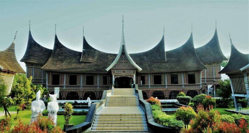 padang-city-private-tour-with-car-driver