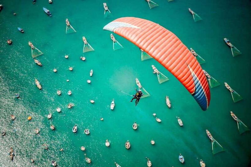 paragliding-and-seeing-da-nang-from-above-is-wonderful