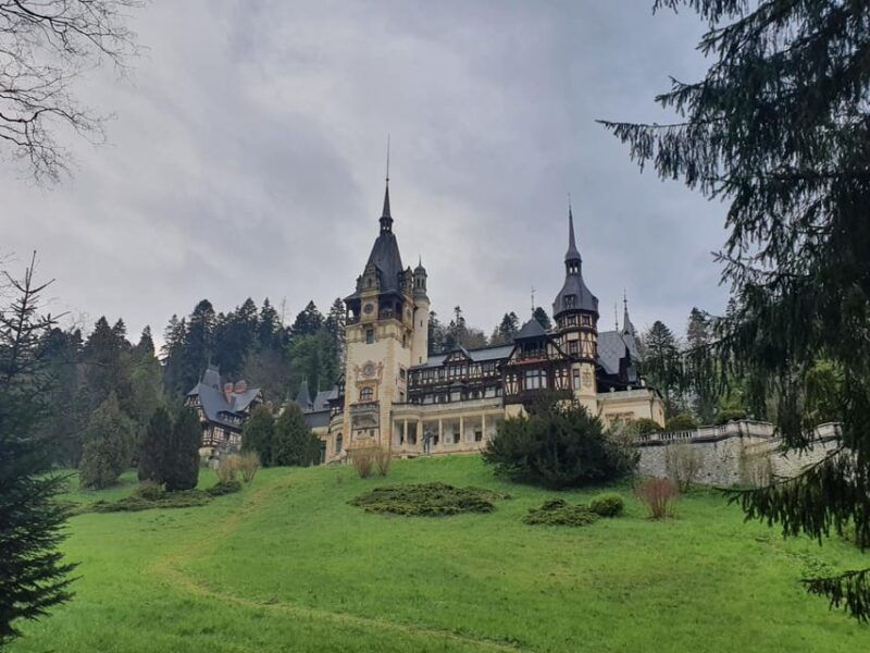 peles-castle-bran-castles-and-brasov-city-private-tour