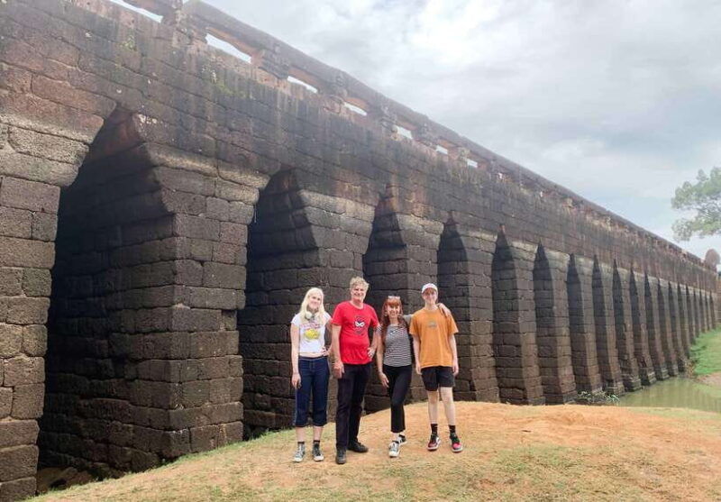 phnom-penh-siem-reap-road-transfer-plus-sightseeing