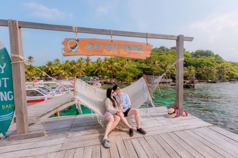 phu-quoc-explore-3-islands-parasailing-and-jetski-combo