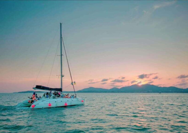 phuket-coral-island-catamaran-cruise-with-sunset-dinner