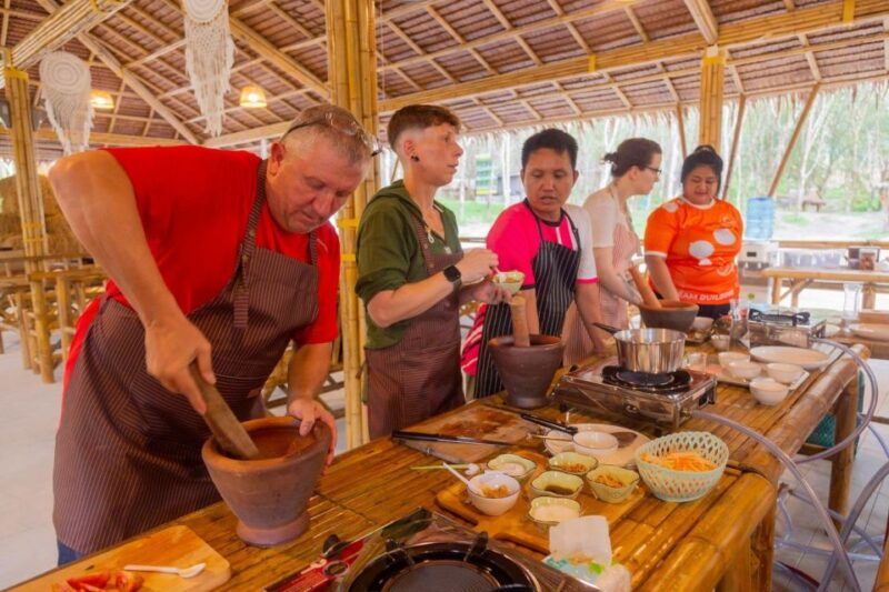 phuket-elephant-sanctuary-tour-cooking-class-lunch