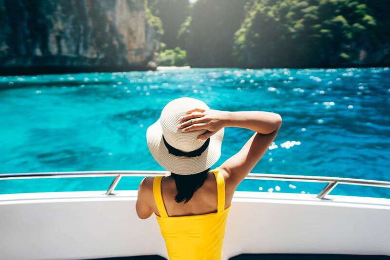 phuket-khao-lak-snorkeling-trip-to-phi-phi-bamboo-islands