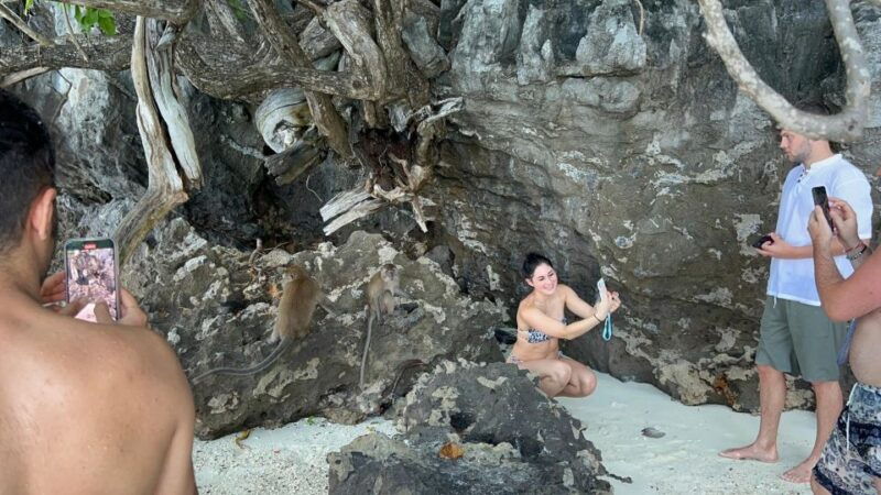phuket-phi-phi-maya-bamboo-island-by-speed-catamaran