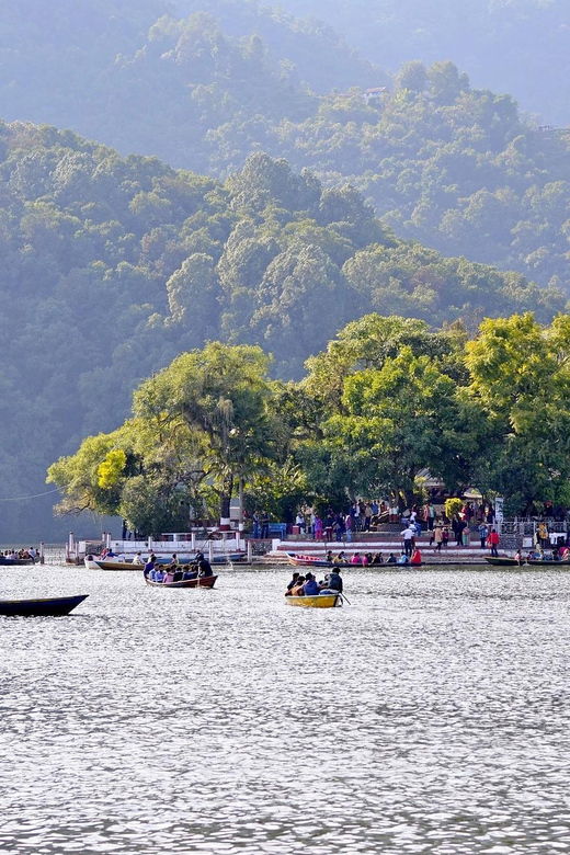 pokhara-guided-evening-walking-tour-in-lakeside